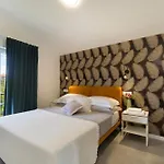 Joy Heated Pool Apartament Split