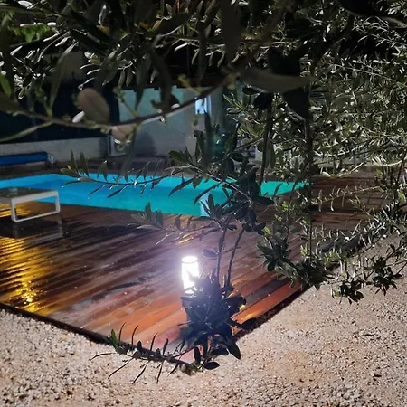 Joy Heated Pool 아파트