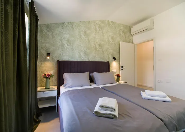 Apartment Villa Joy Heated Pool