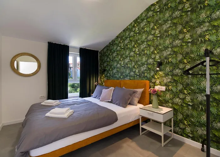 Villa Joy Heated Pool Split