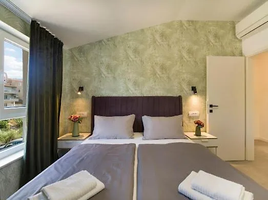 Apartment Villa Joy Heated Pool