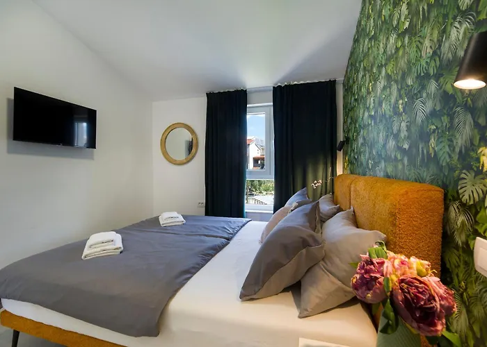 Villa Joy Heated Pool Apartment Split