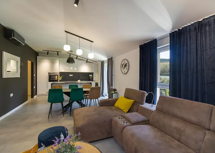 Villa Joy Heated Pool * Split