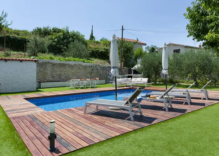 Villa Joy Heated Pool