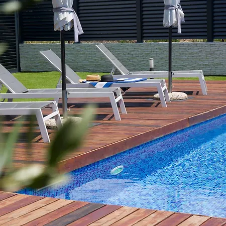 Joy Heated Pool Appartement