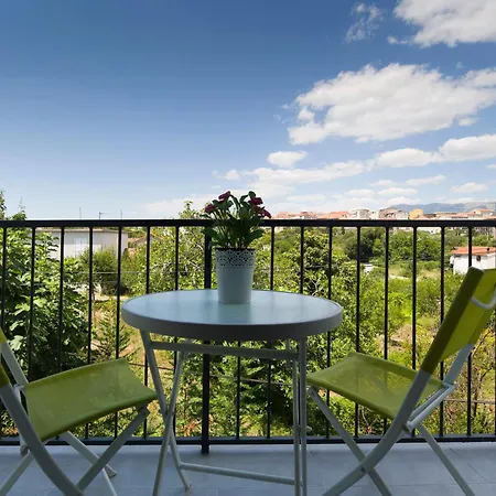 Joy Heated Pool Appartement Split